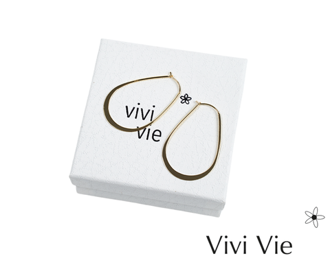 Refine delicate sleak oval loop