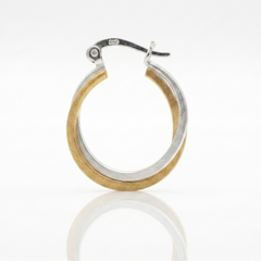 Sleak Dual-Tone Hoop Earring Elgance.