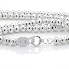 The Vivi Vie Essential Classic Silver Sphere Necklace