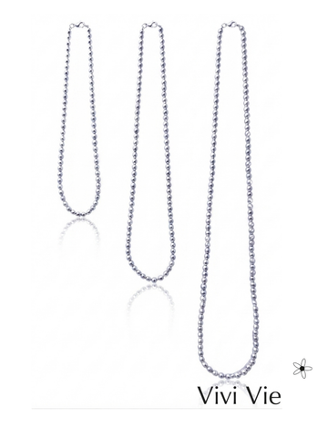 The Vivi Vie Essential Classic Silver Sphere Necklace