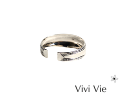 Sterling silver polished concave cuff braclet.