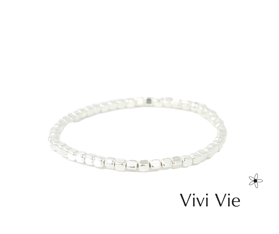 Sterling Silver cubes, A versatile  braclet with  modernity.