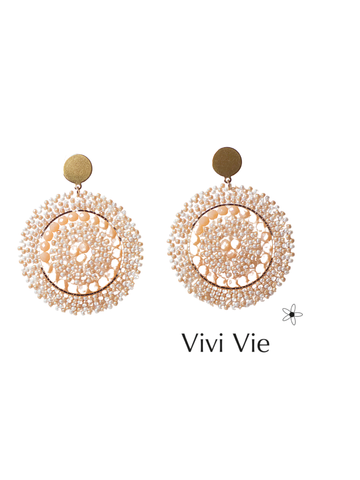 Costume jewellery earings
