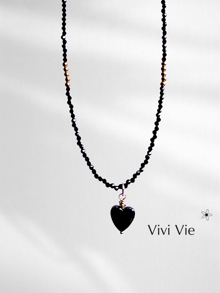 Vivi Vie Heart and Black Spinel Necklace
