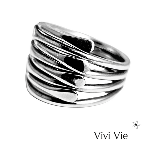 The Rhythmic Flow Silver Ring