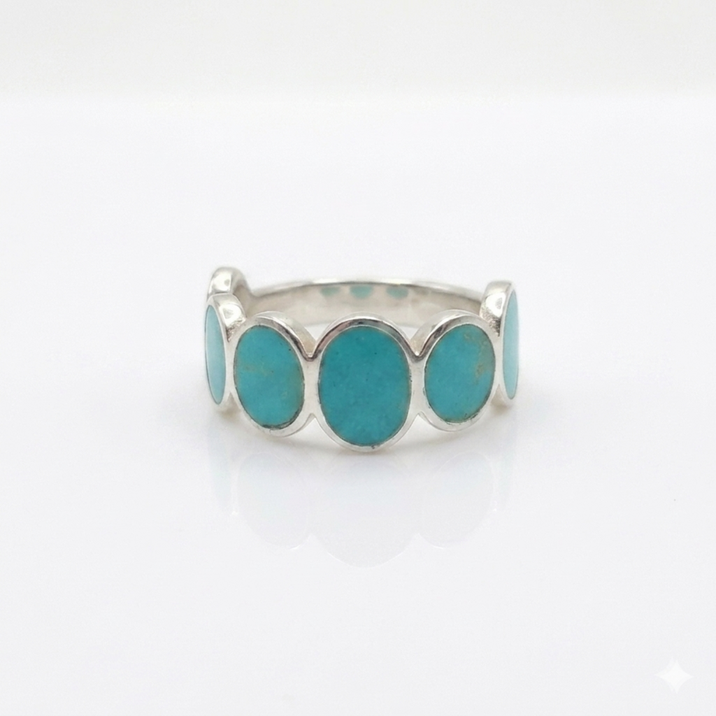 Captivating Ocean Hues Ring.