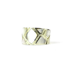 925 Sterling Silver and Mother of Pearl Ring